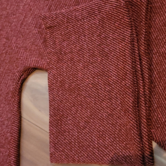 Nwt MARALLIS heavy knit top with detachable collar/scarf - Picture 7 of 7